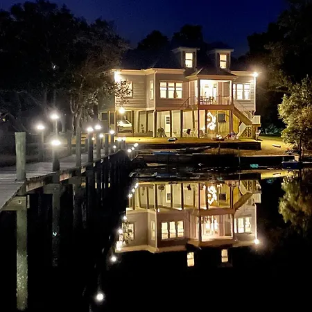 Bayfront Retreat With Private Pier For All Ages Navarre Exterior photo