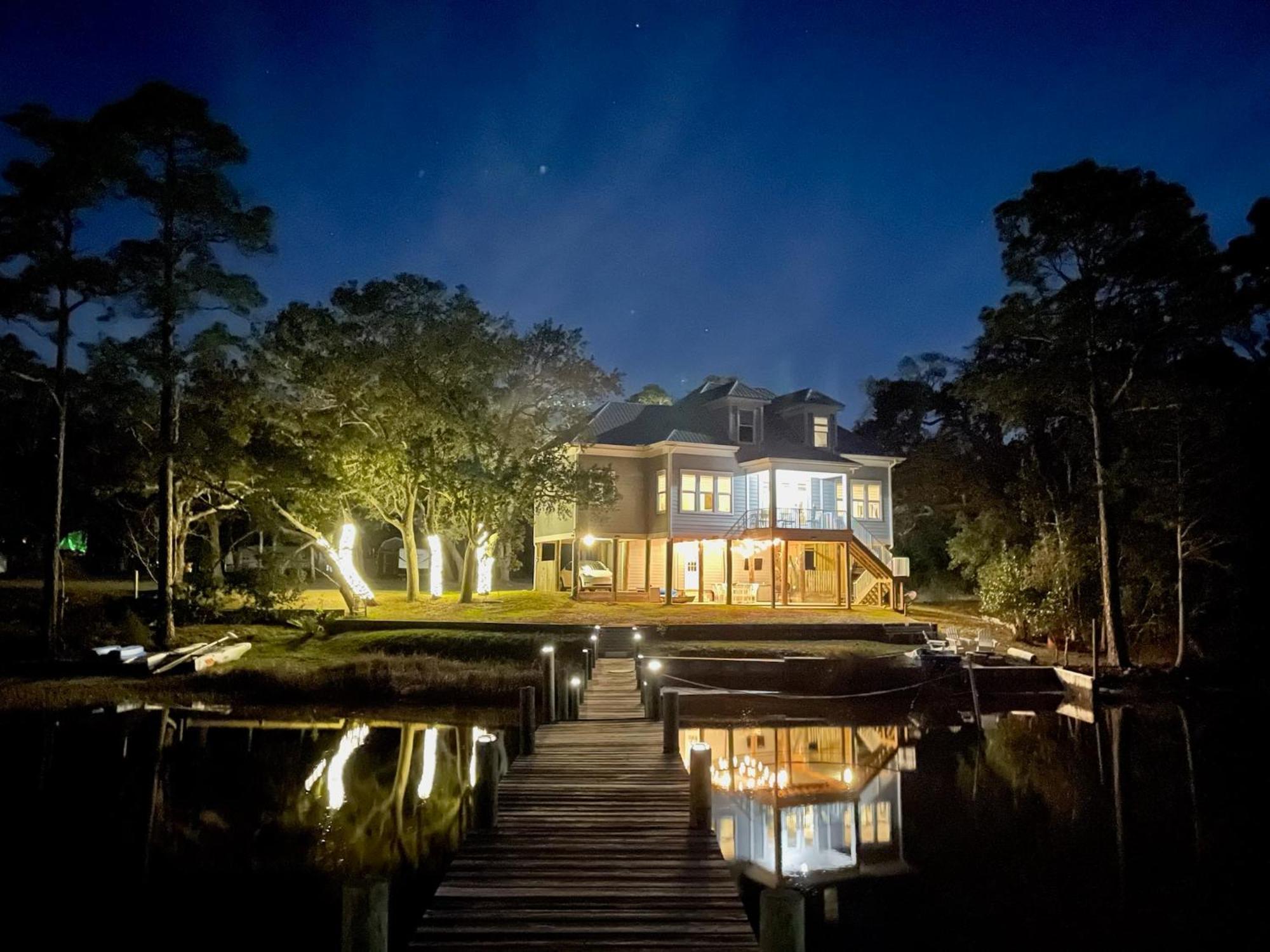 Bayfront Retreat With Private Pier For Ages *