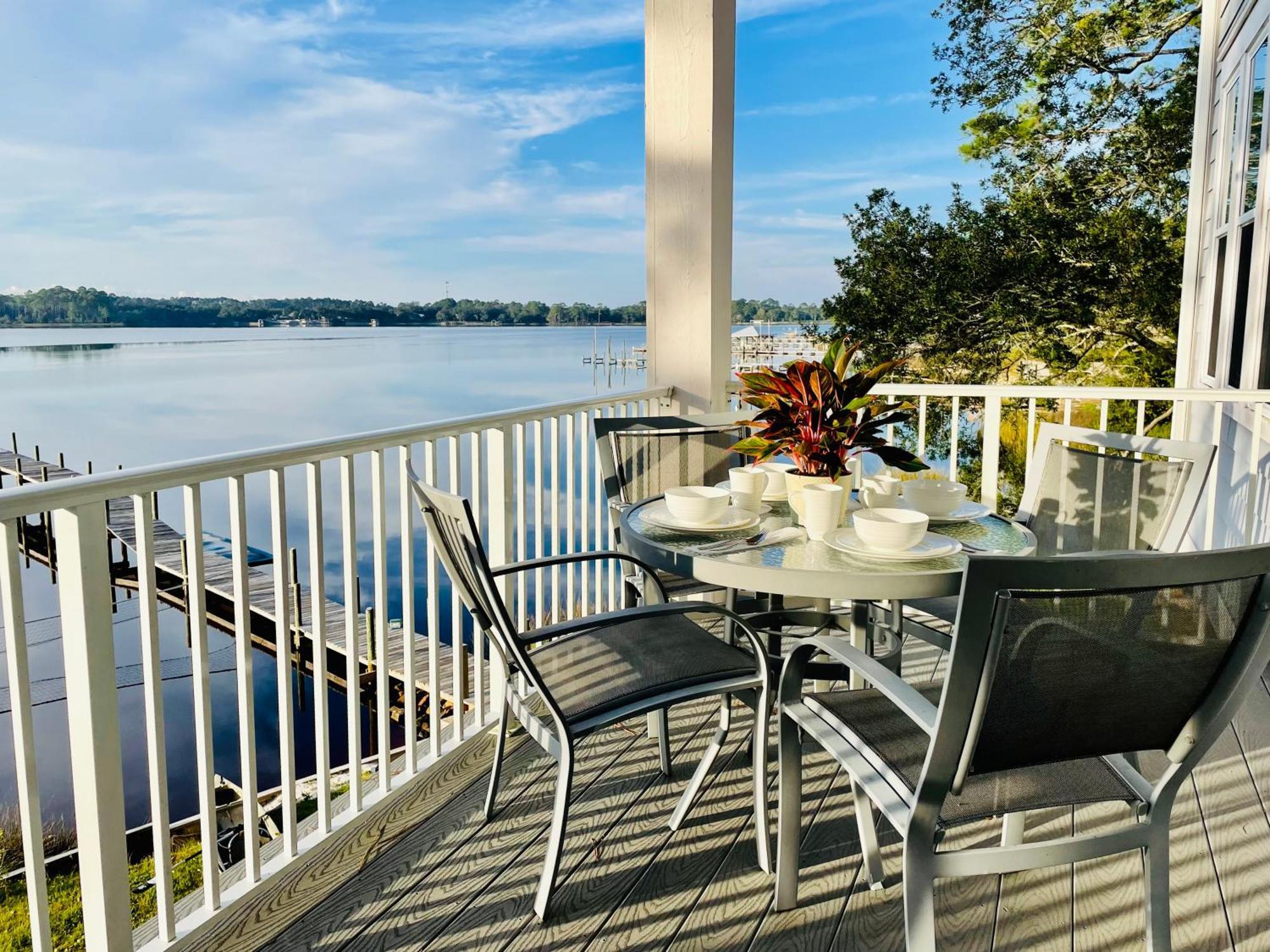 Bayfront Retreat With Private Pier For Ages Holiday home