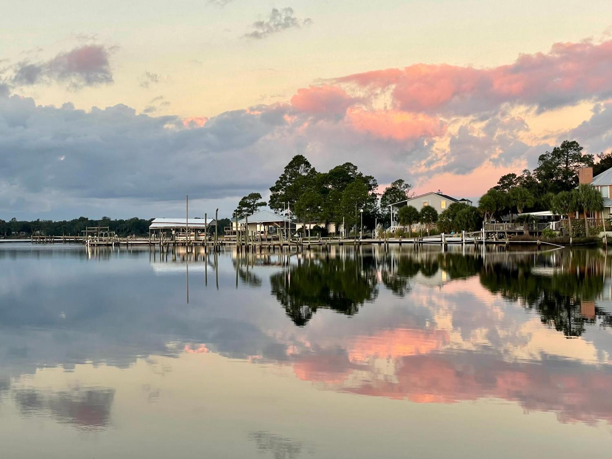 Bayfront Retreat With Private Pier For Ages Holiday home