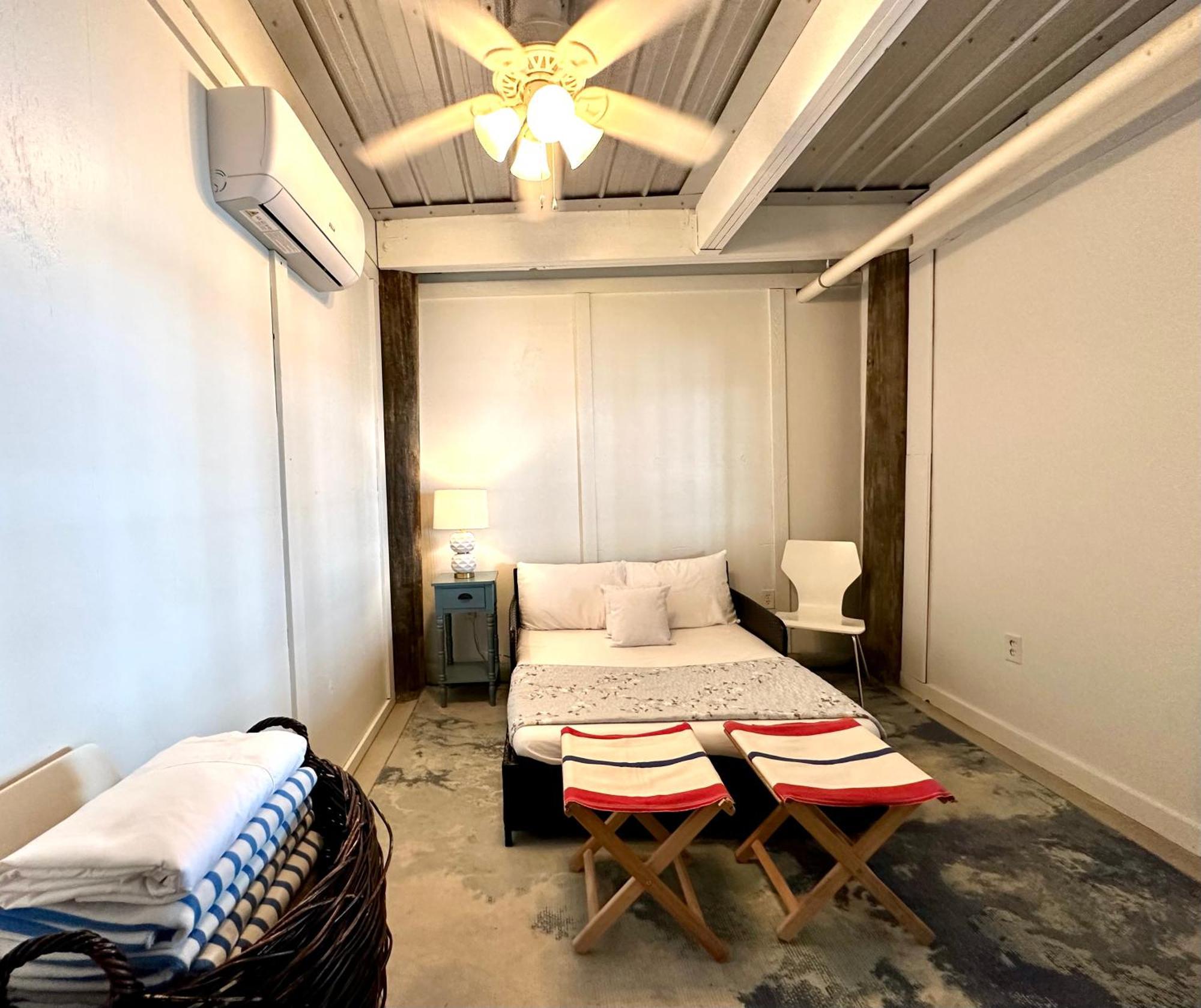 Bayfront Retreat With Private Pier For Ages * Navarre