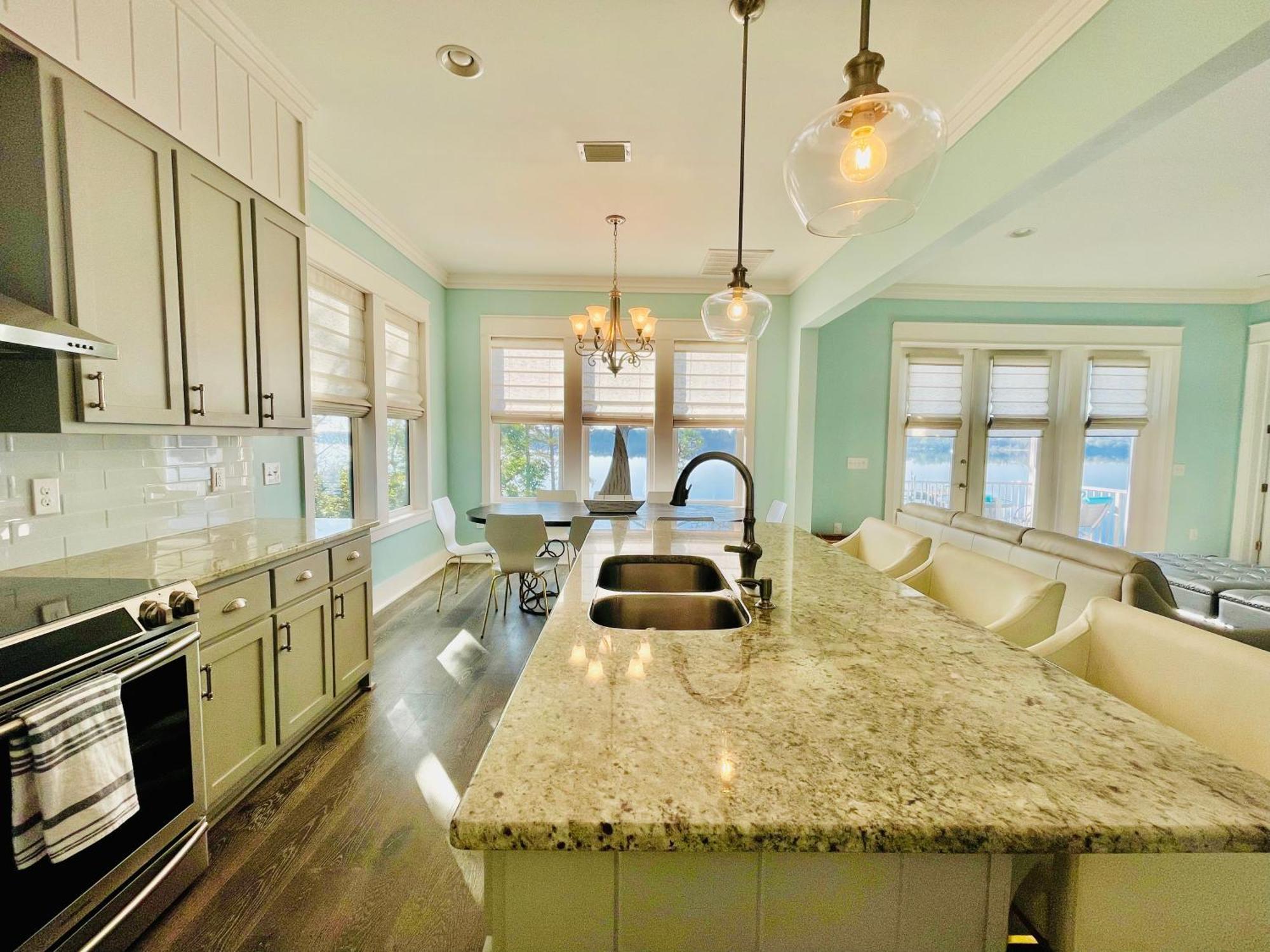 Bayfront Retreat With Private Pier For Ages * Navarre