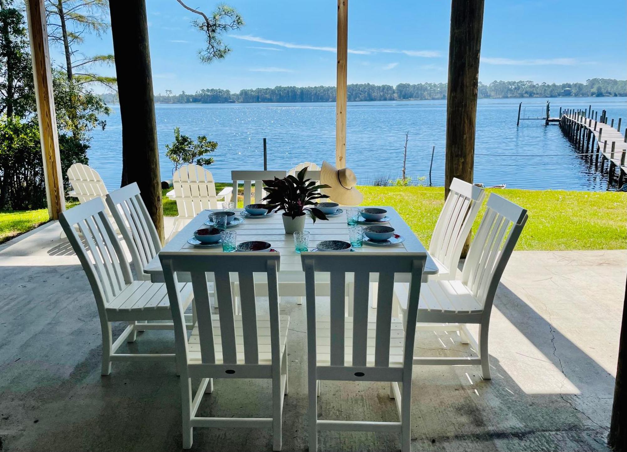 Bayfront Retreat With Private Pier For Ages Holiday home